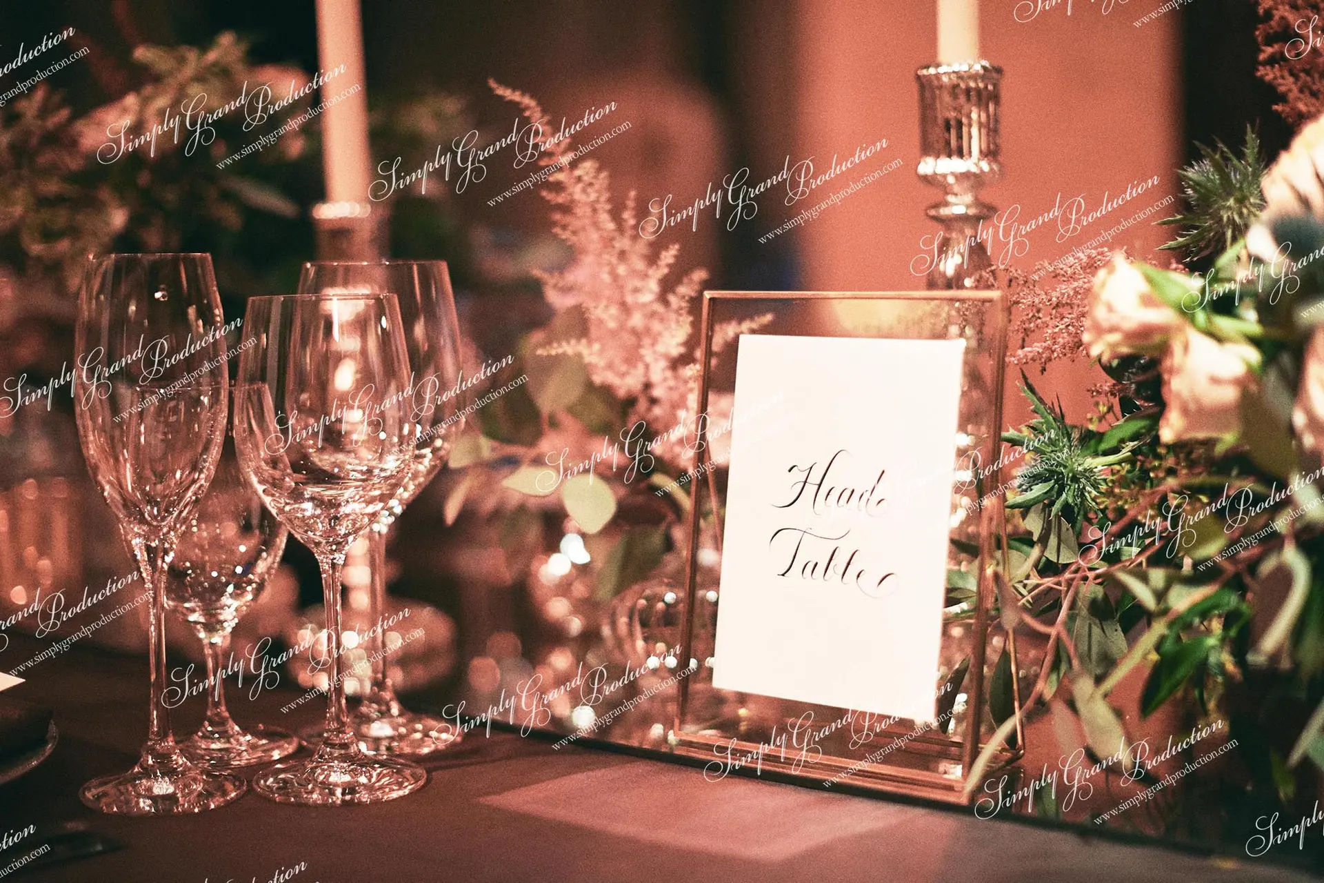 Simply_Grand_Production_Ballroom_wedding_decoration_head_table_signs_glassware_romanic_elegant_1_12_wm
