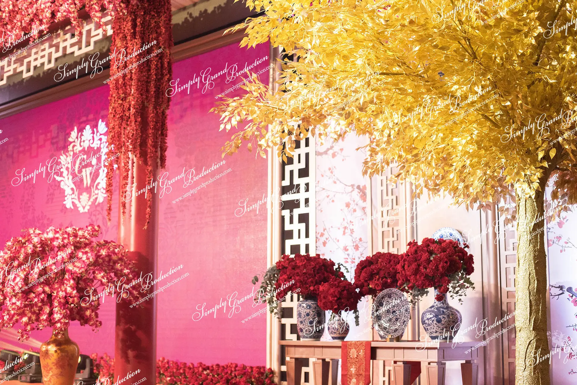 Simply_Grand_Production_Chinese_wedding_decoration_ballroom_gold_tree_Foshan_1_1