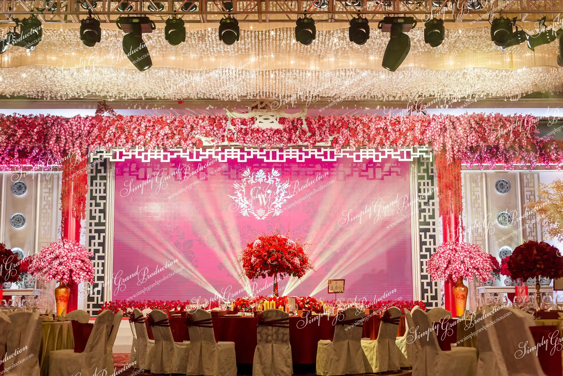 Simply_Grand_Production_wedding_decoration_ballroom_lights_centerpiece_lightingdesign_Chinese_Foshan_1_6