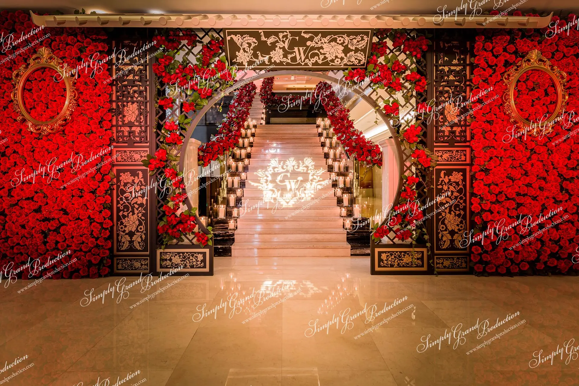 Simply_Grand_Production_wedding_decoration_eastern_entrance_monogram_flower_wall_Chinese_Foshan_1_5