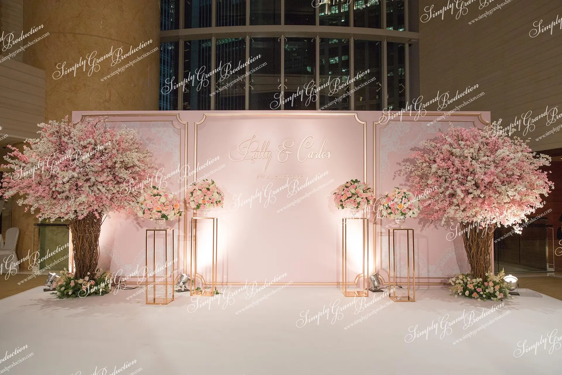 Simply_Grand_Production_Classic_Elegant_wedding_decoration_foyer_blush_hk_Four_Seasons_2_3