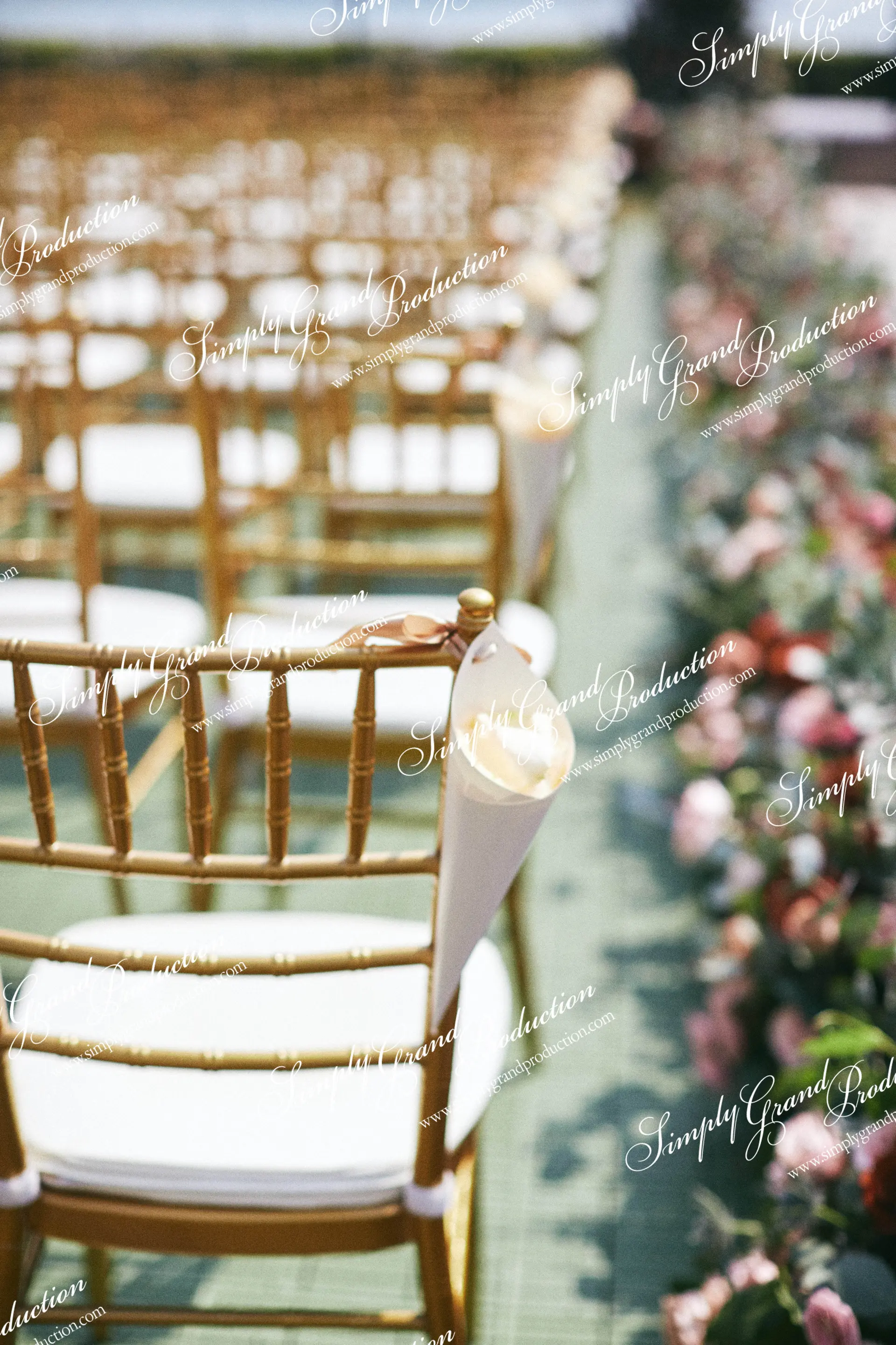 Simply_Grand_Production_Outdoor_wedding_decoration_chair_petal_celebration_Country_Club_2_12.jpg
