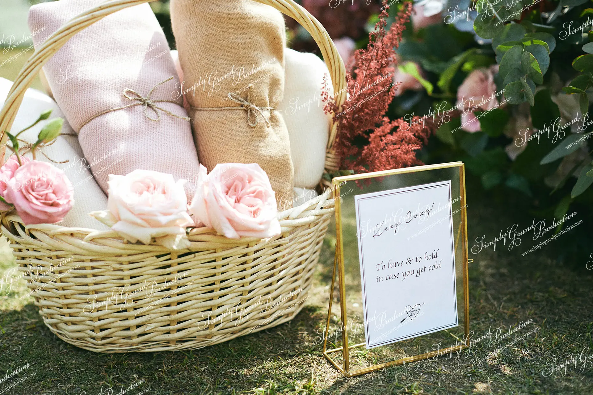 Simply_Grand_Production_Outdoor_wedding_decoration_sign_cozy_idea_Country_Club_2_5.jpg