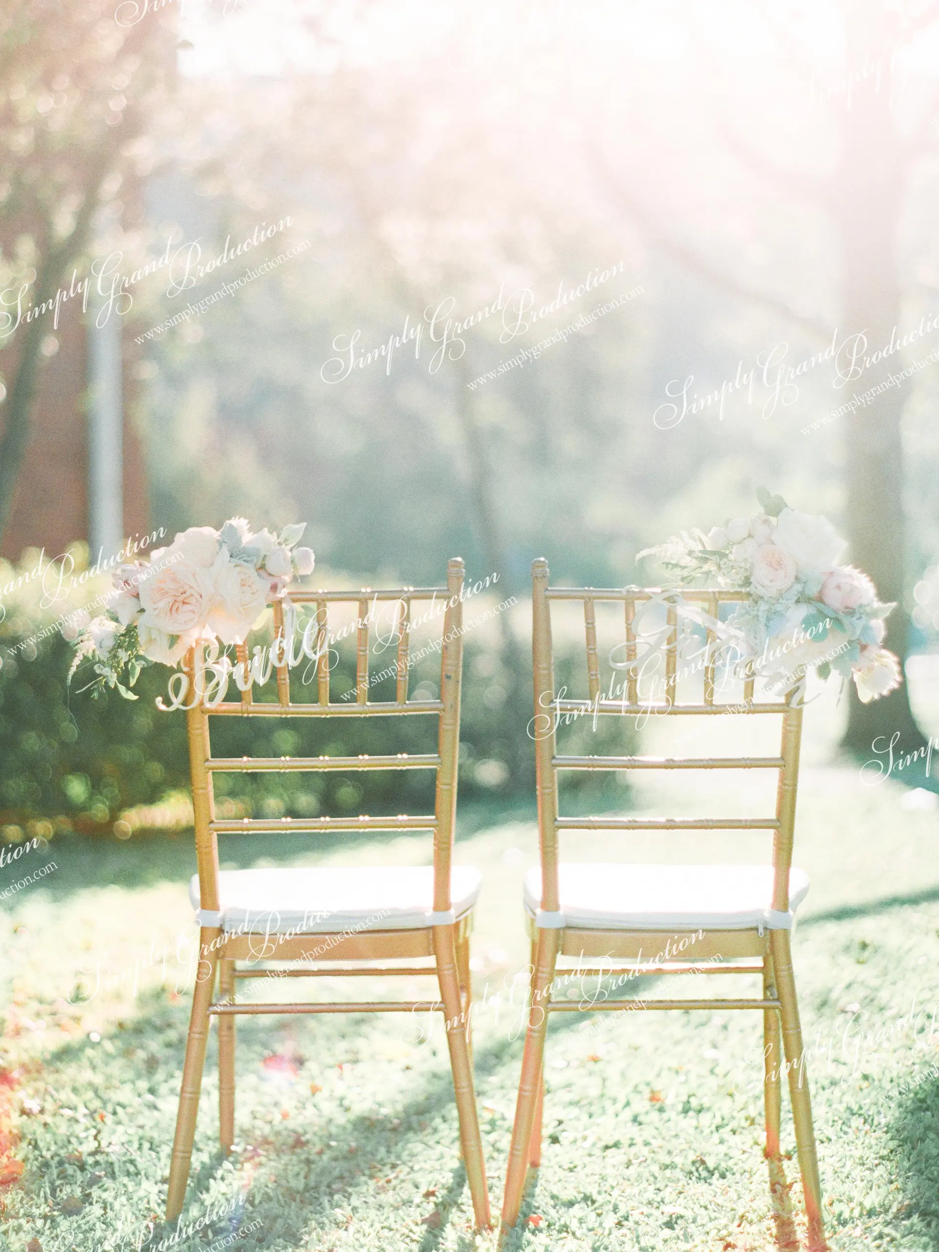 Simply_Grand_Production_Outdoor_wedding_decoration_photoshoot_Adventist_College_chair_flower_2_4.jpg